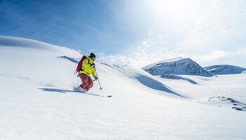 Хели-ски и экспедиция в Гренландии на частной яхте