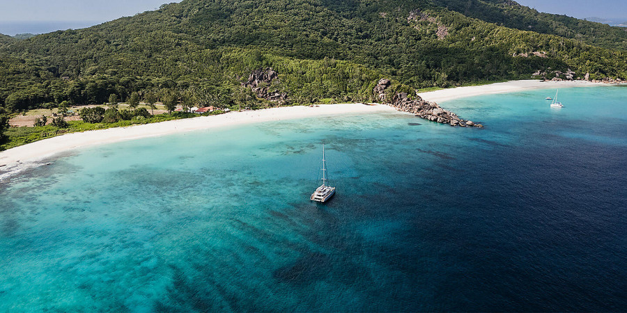 Тур «The Seychelles, under sail aboard the Spirit of Ponant»